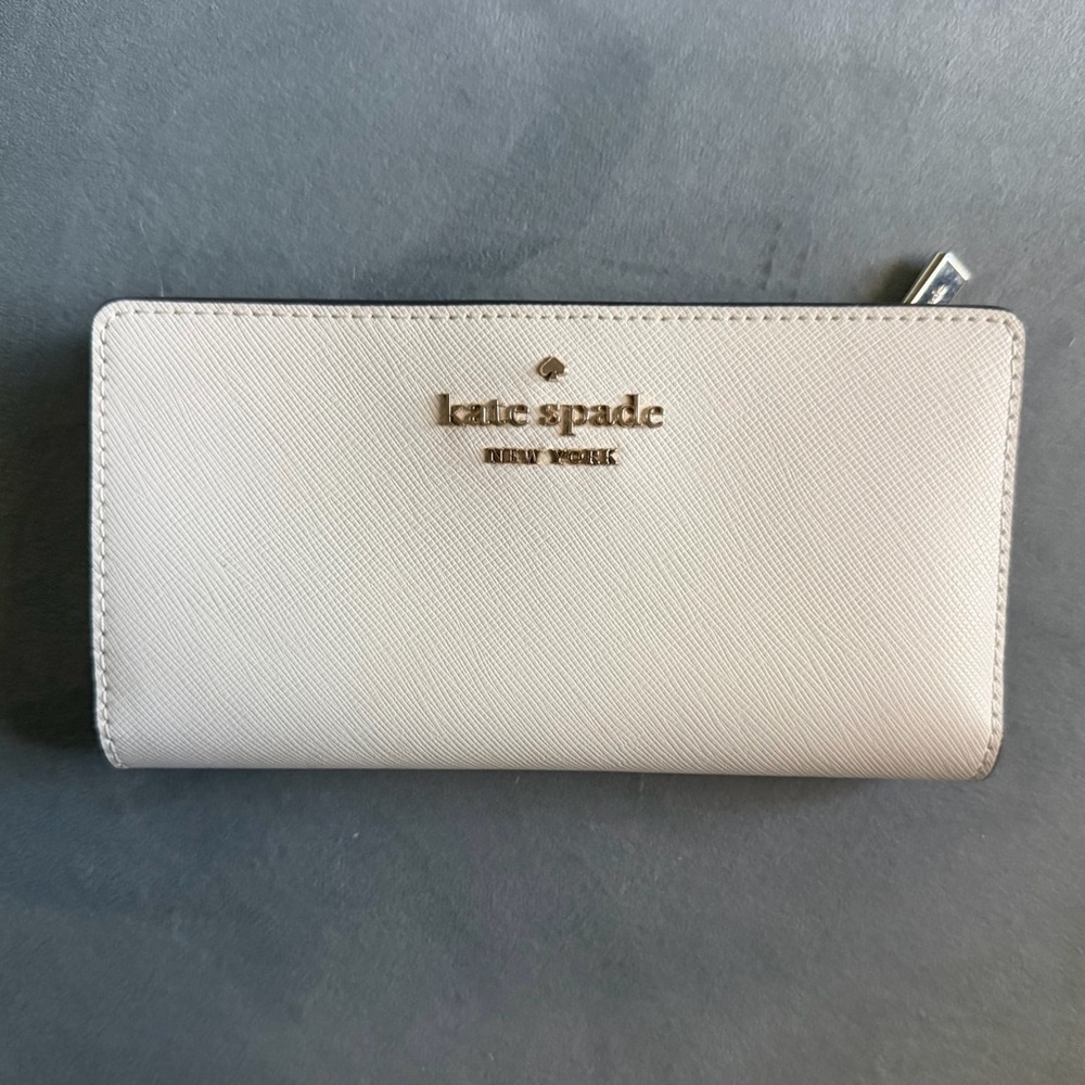 SOLD! Kate Spade Large Slim Wallet -Parchment